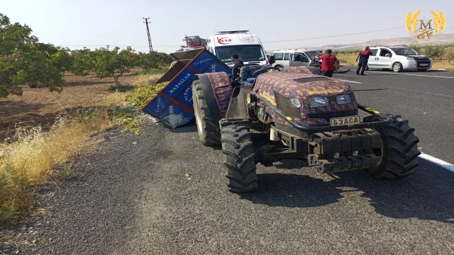 Urfa'da traktör ve otomobil çarpıştı: 2 yaralı