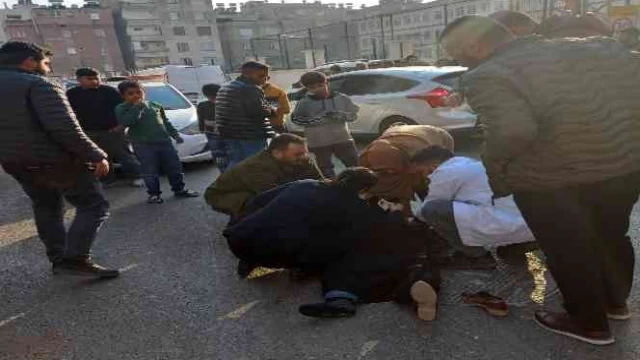 Urfa'da minibüs bir kadına çarptı