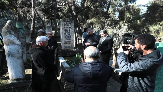 Urfa'nın Gazelhanı mezarı başında anıldı