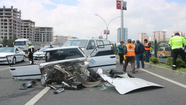 Diyarbakır-Şanlıurfa yolunda kaza: 2 yaralı