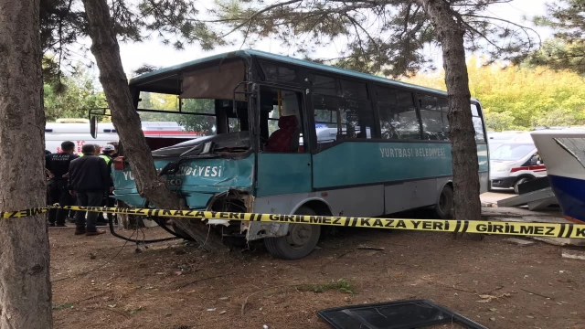 Öğrencileri taşıyan araç kaza yaptı: 1 ölü 27 yaralı